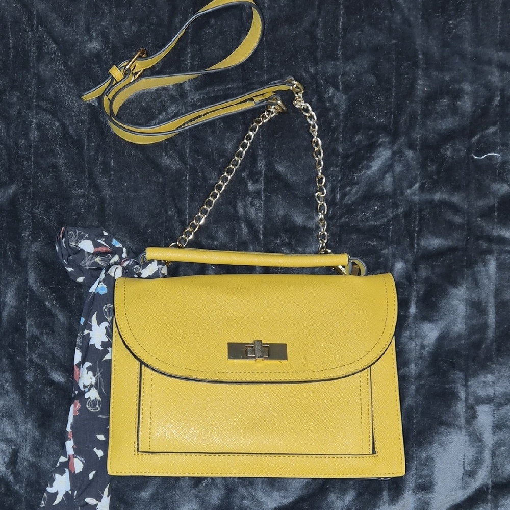 Steve Madden Yellow Crossbody Bag with Chain Strap